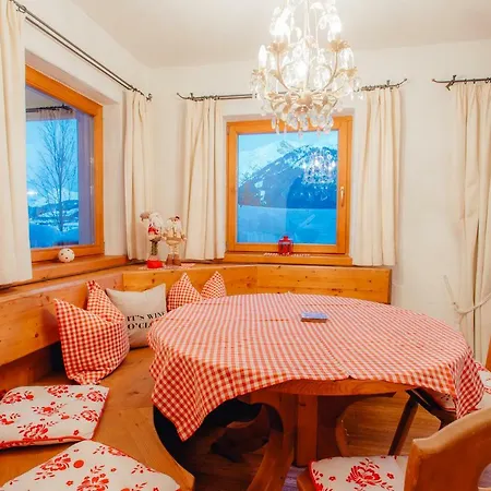 Caroline Зеефельд в Тироле