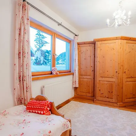 Caroline Seefeld in Tirol