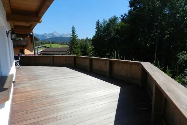 Caroline Зефельд-ін-Тіроль