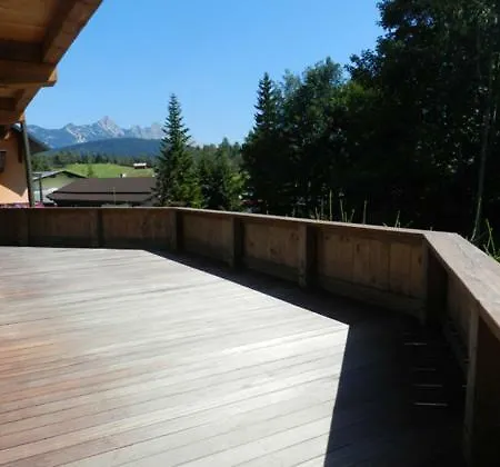 Caroline Seefeld in Tirol